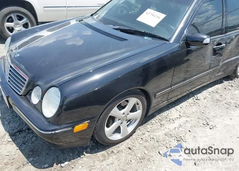 2000 Mercedes-Benz E 320 из США, поврежденный, VIN WDBJF65J8YB105195